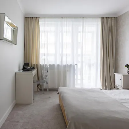Apartament,Nowe Miasto 2Pokoje, 4Osoby, Parking, Loggia, Udogodnienia Dla Dzieci Posen Exterior foto