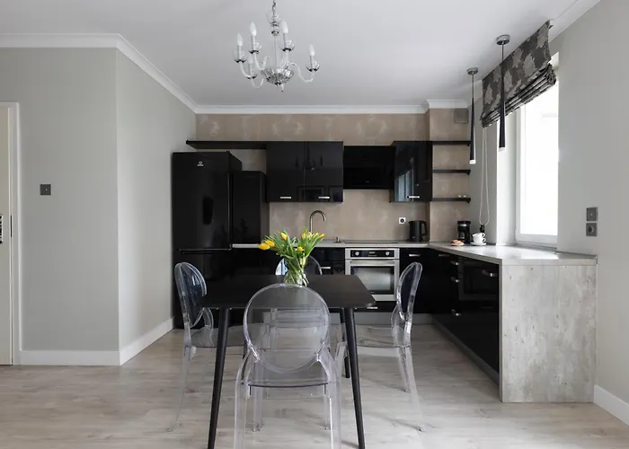 Apartament,Nowe Miasto 2Pokoje, 4Osoby, Parking, Loggia, Udogodnienia Dla Dzieci